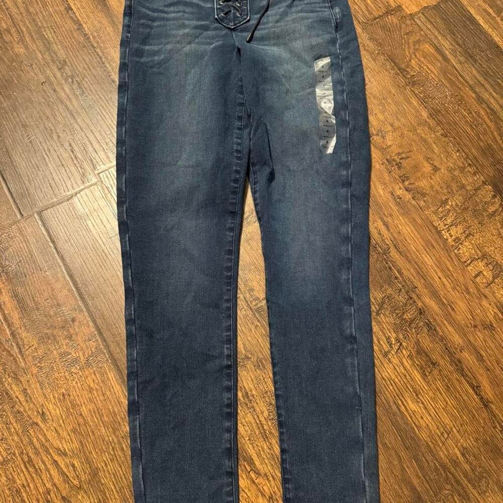 American eagle dark wash lace